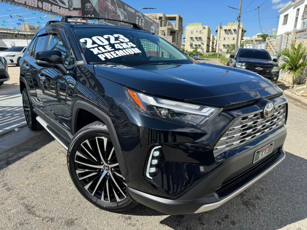 Toyota RAV4 XLE 2023
