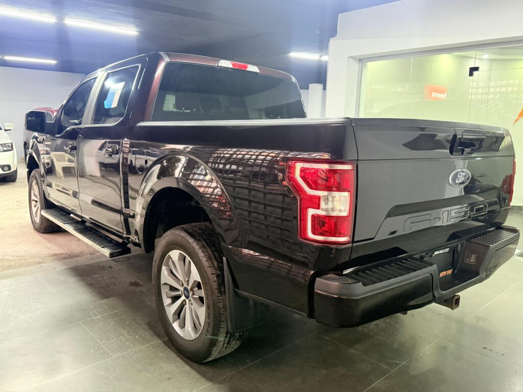 Ford F-150 SXT 2018