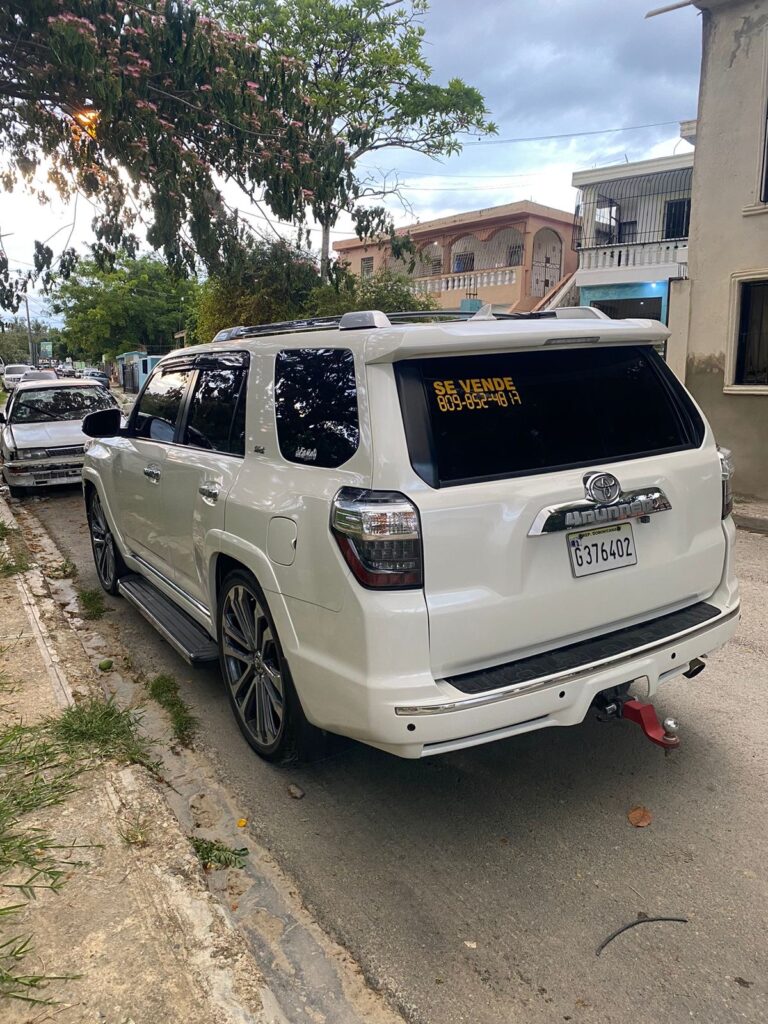 Toyota 4Runner Limited 2010