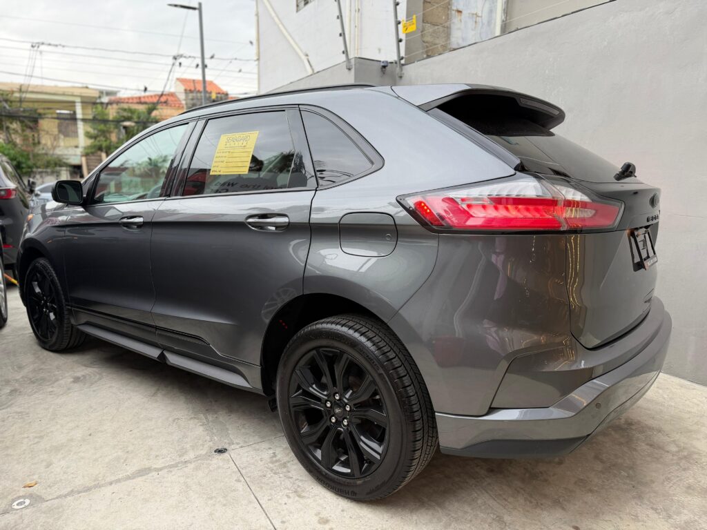 Ford Edge SE 2022