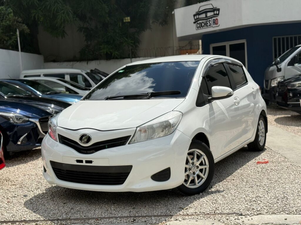 Toyota Vitz 2014