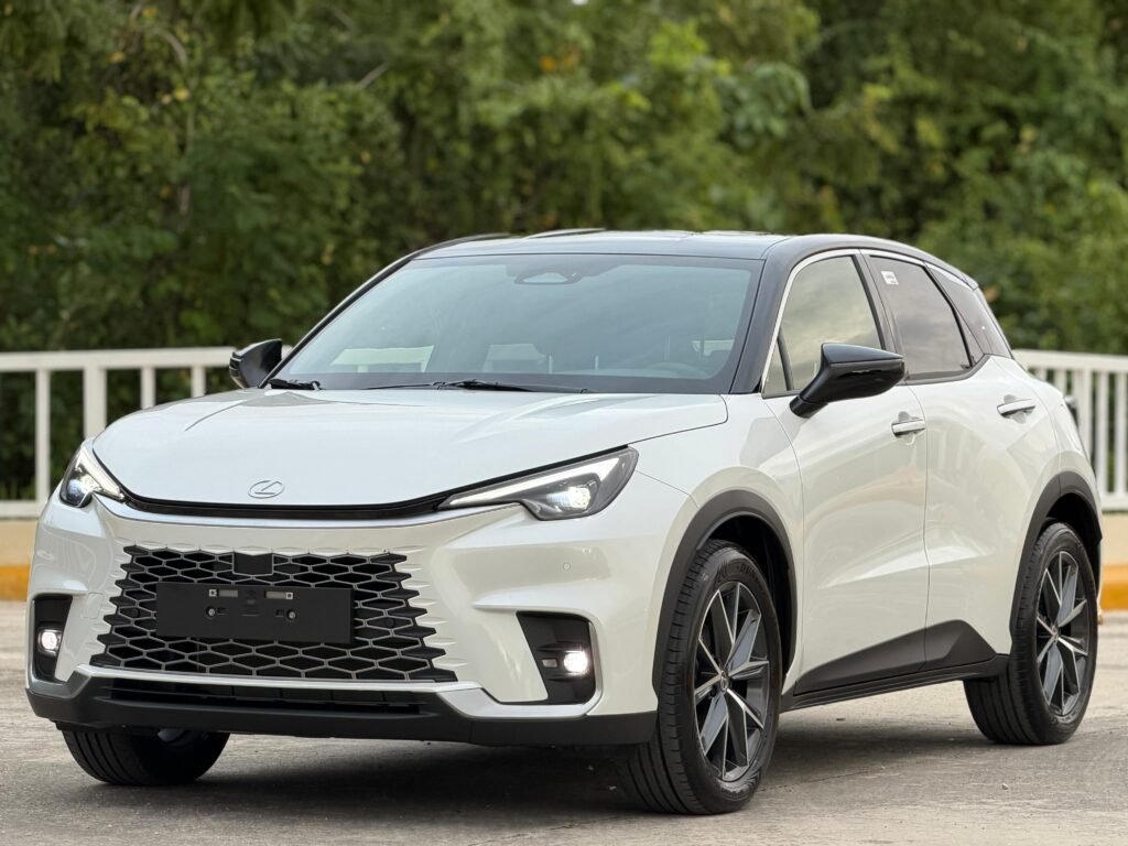 Lexus LBX 2025