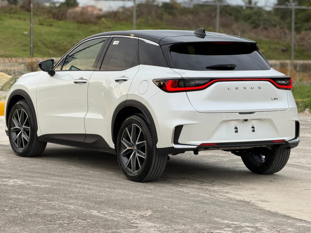 Lexus LBX 2025