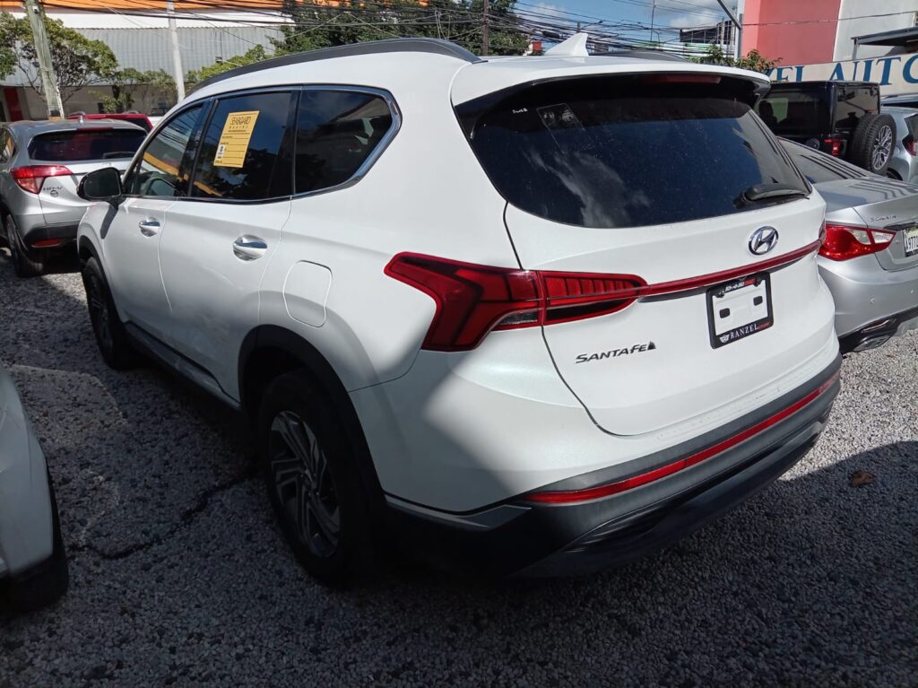 Hyundai Santa Fe SEL 2022