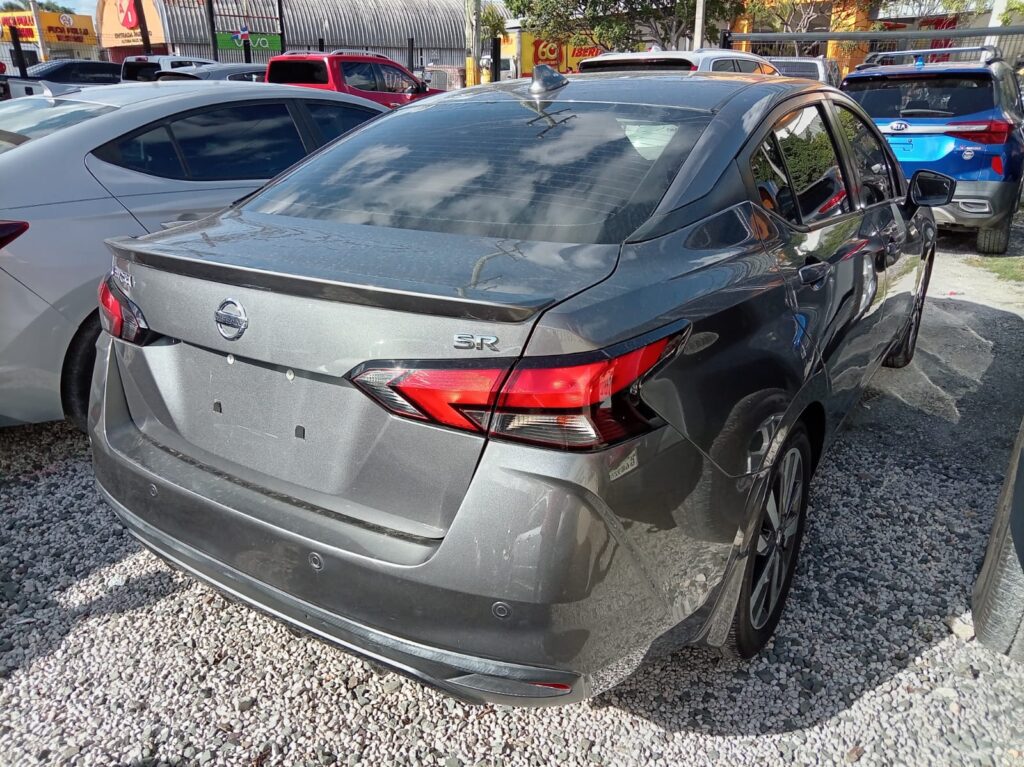 Nissan Sentra SR 2020