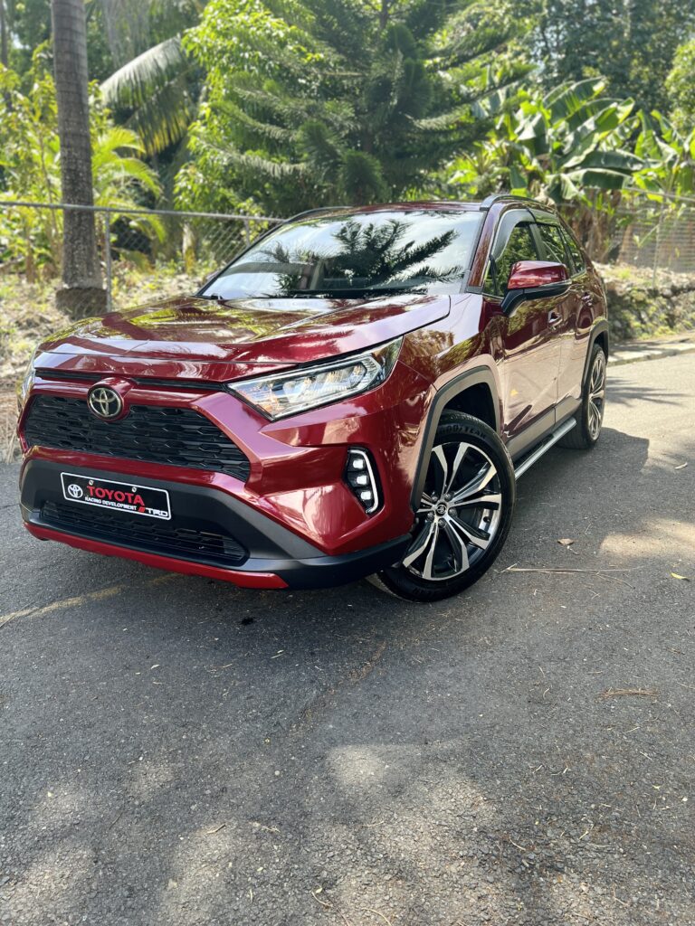 Toyota RAV4 XLE 2021