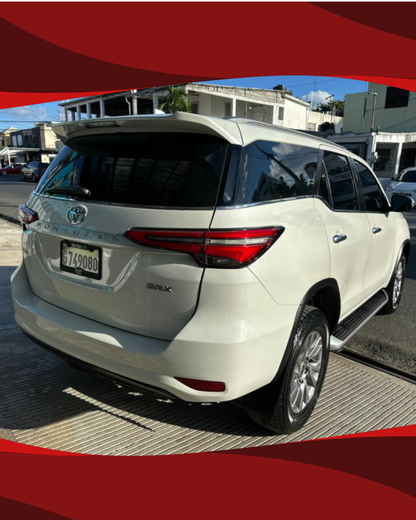 Toyota Fortuner SRX 2023