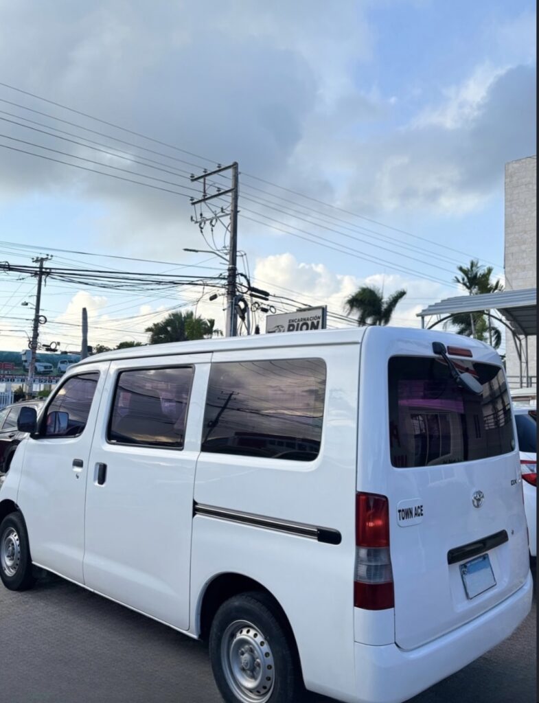 Toyota TownAce 2013