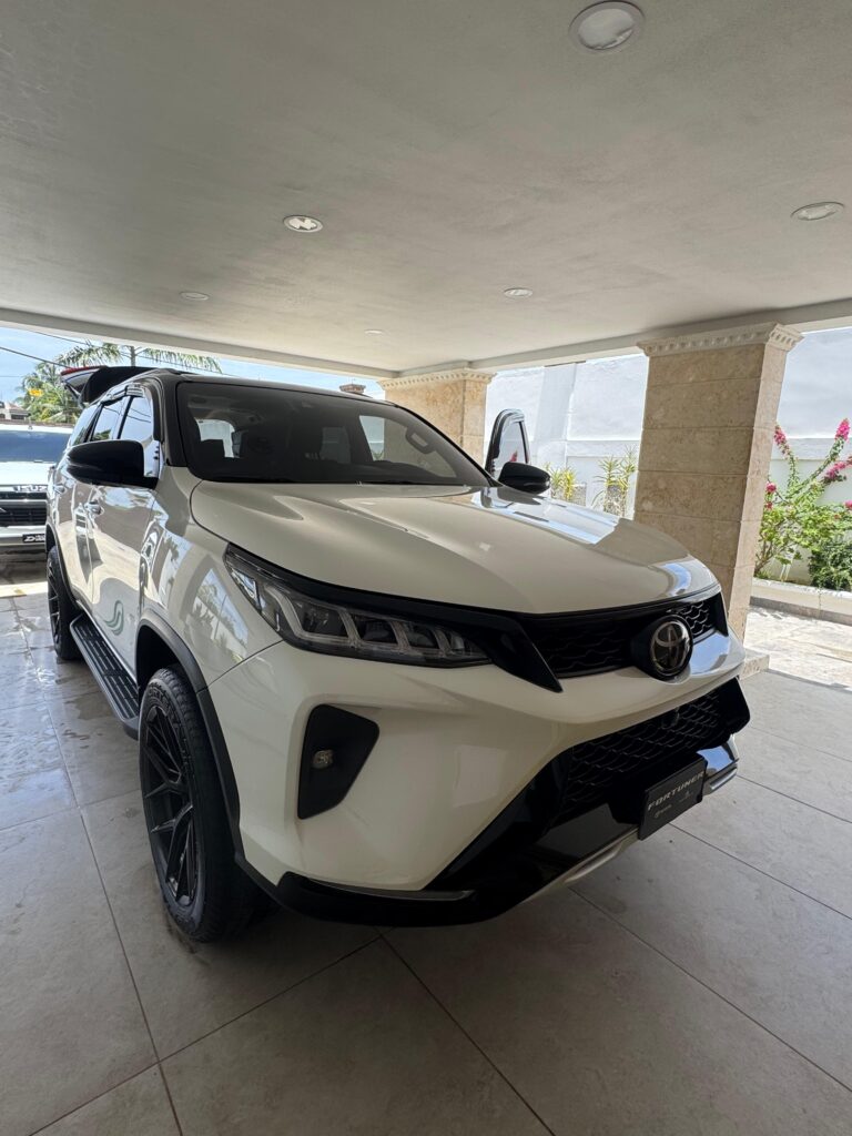Toyota Fortuner 2023