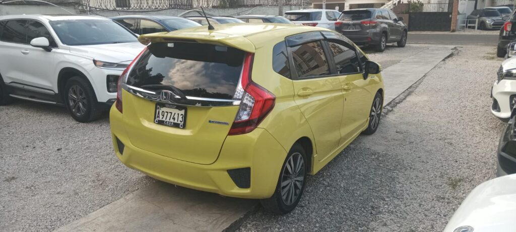 Honda Fit Hybrid 2016