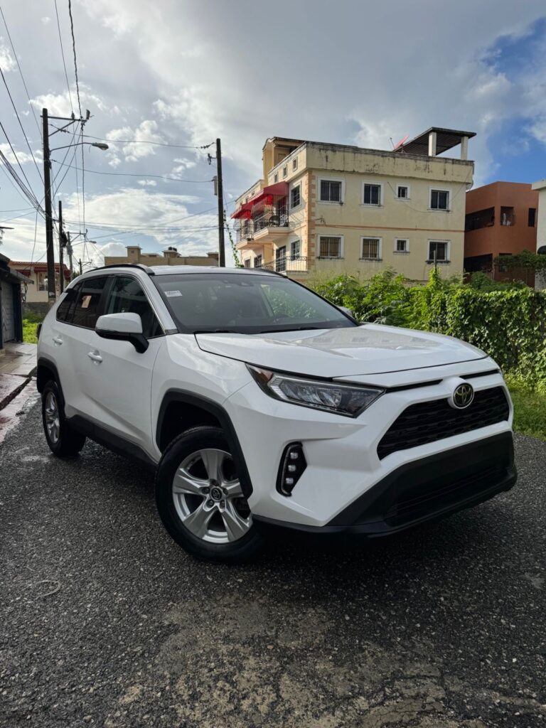 Toyota RAV4 XLE 2020