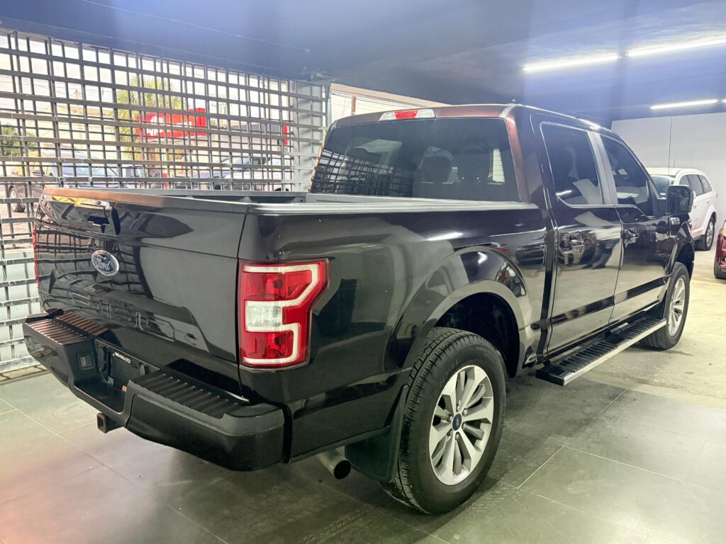 Ford F-150 SXT 2018