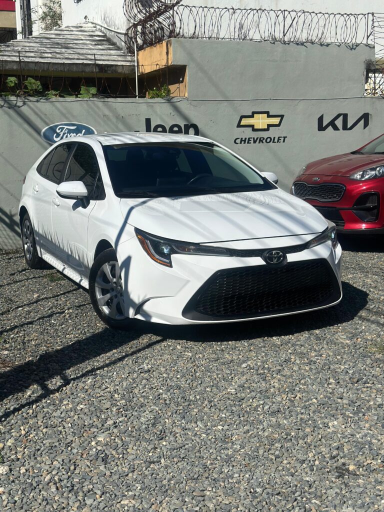 Toyota Corolla LE 2021