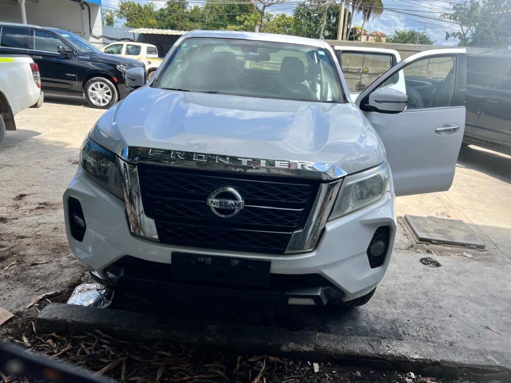 Nissan Frontier EX 2023