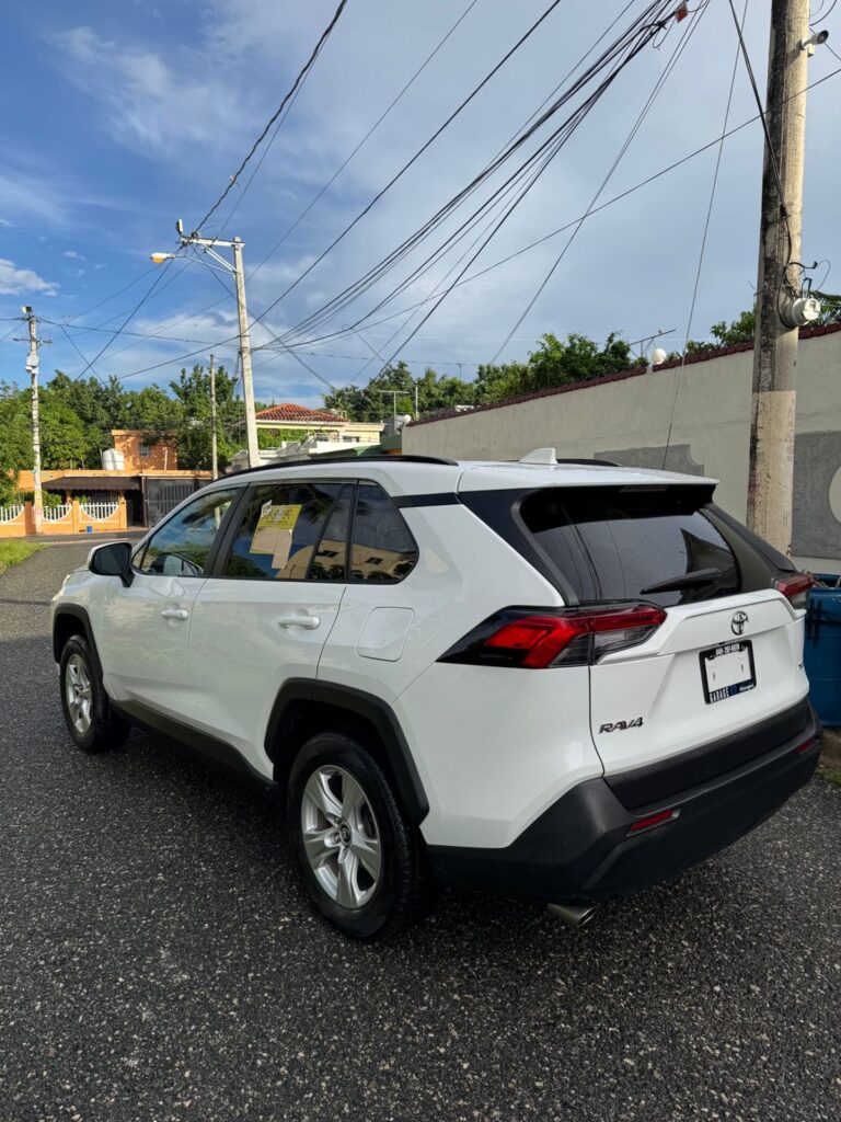 Toyota RAV4 XLE 2020