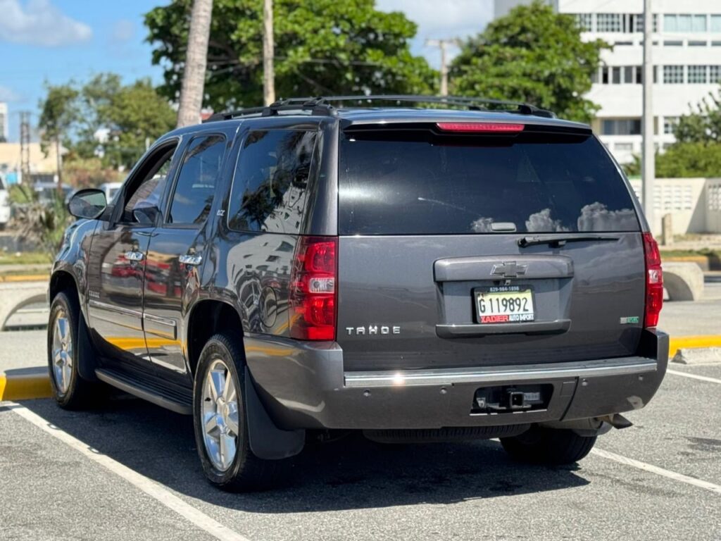 Chevrolet Tahoe LTZ 2010