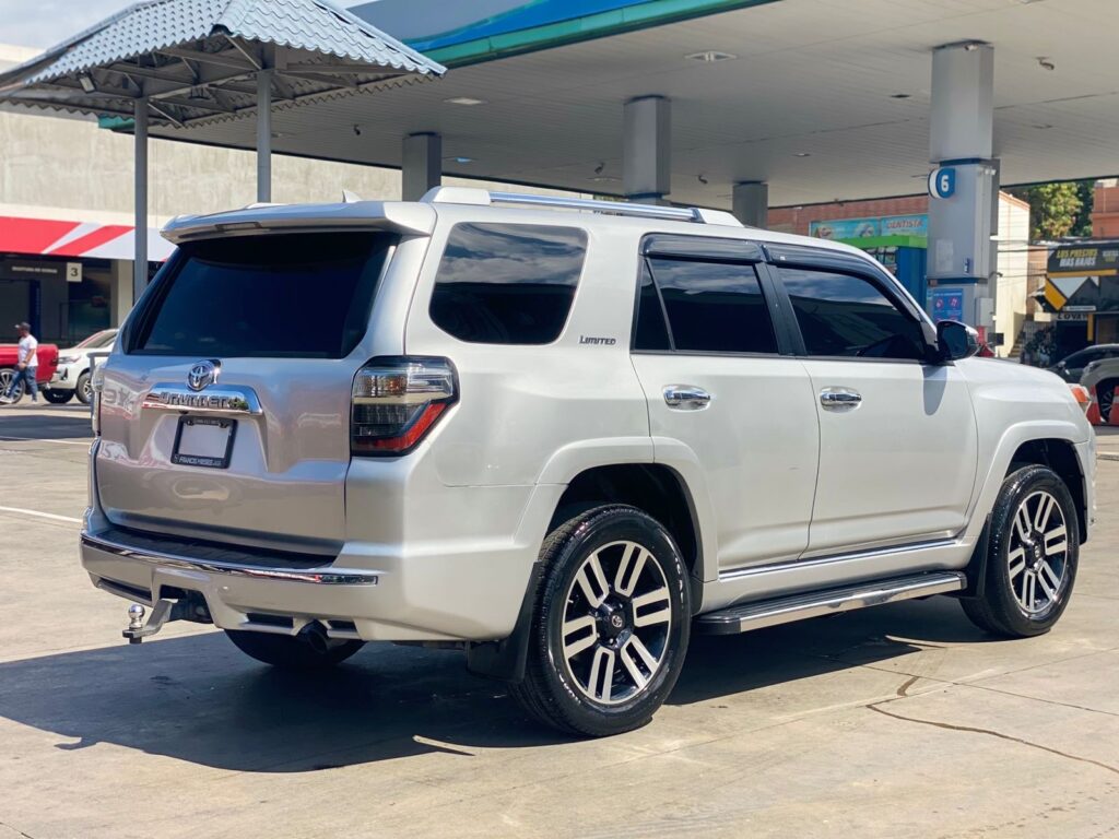 Toyota 4Runner Limited 2012