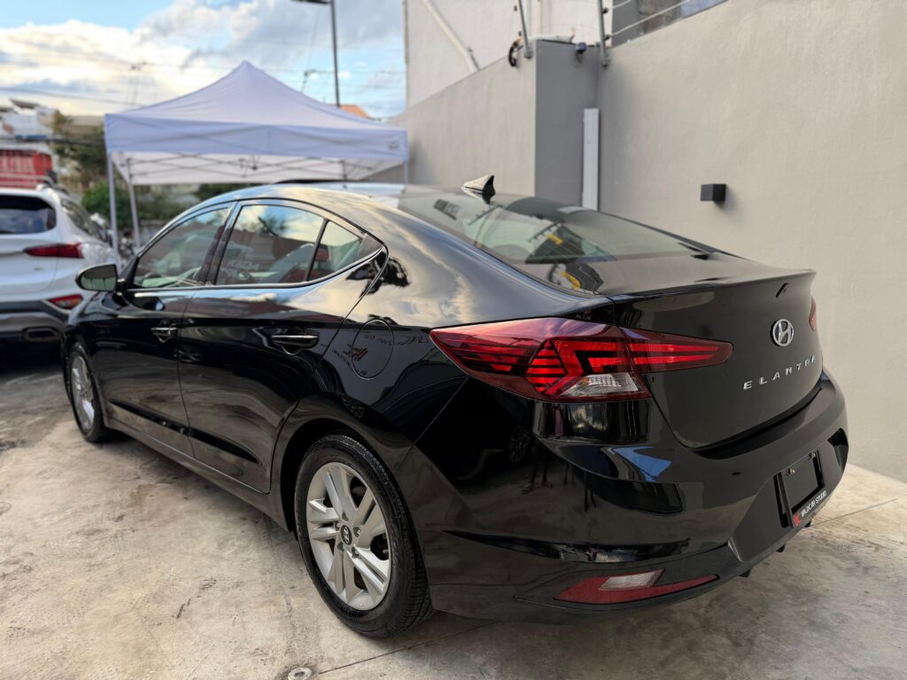 Hyundai Elantra Value edition 2020