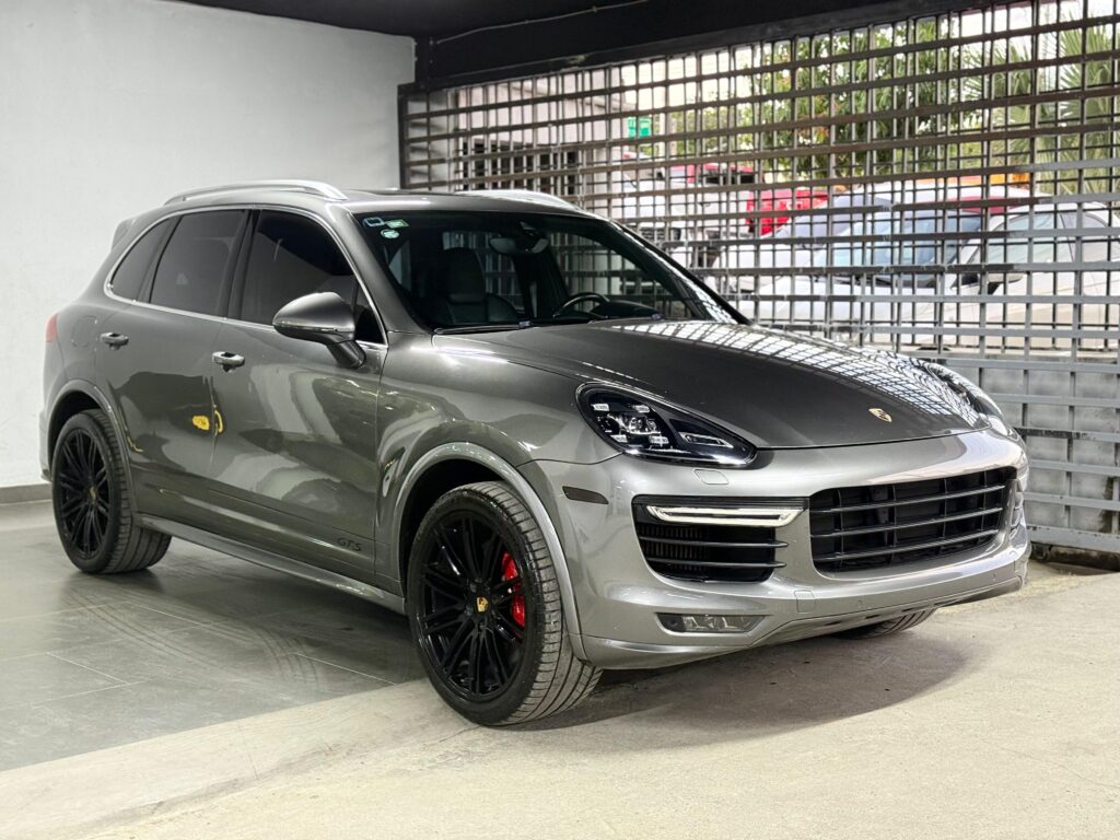 Porsche Cayenne GTS 2016