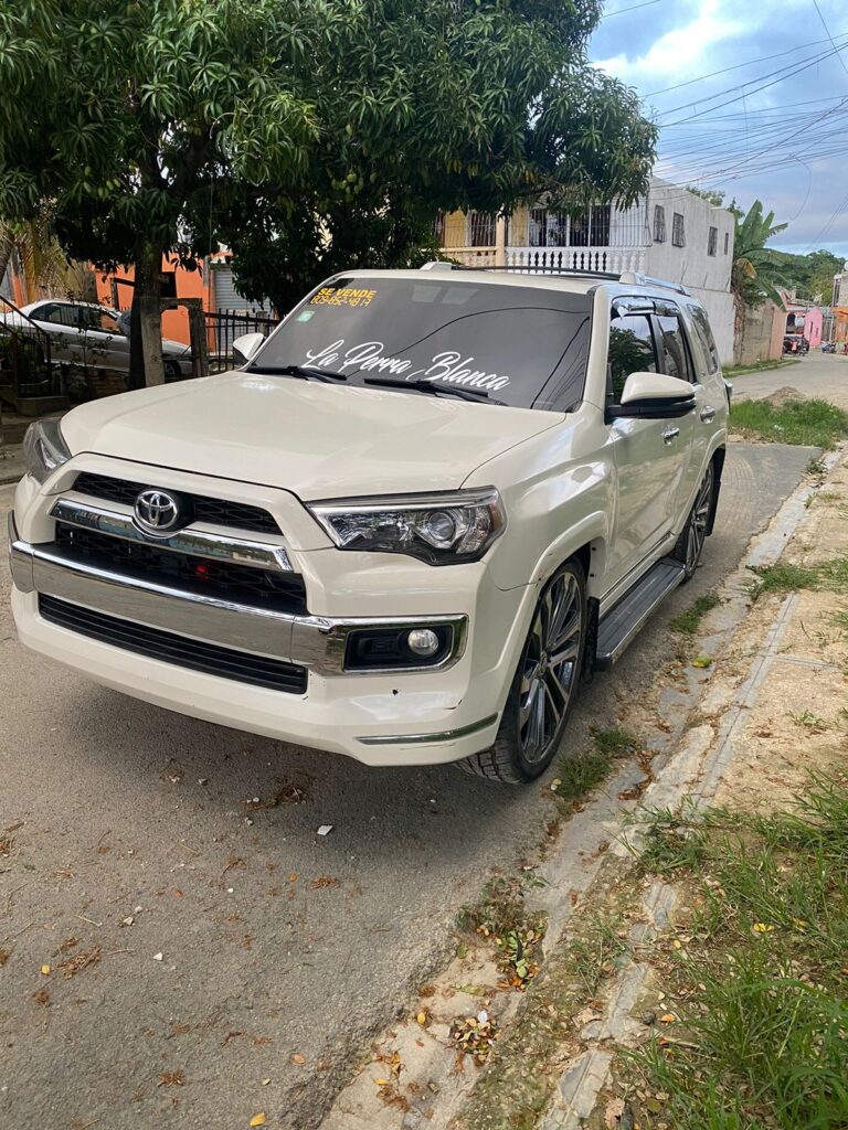 Toyota 4Runner Limited 2010