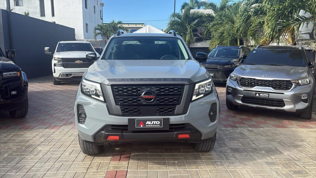 Nissan Frontier PRO-4X 2023