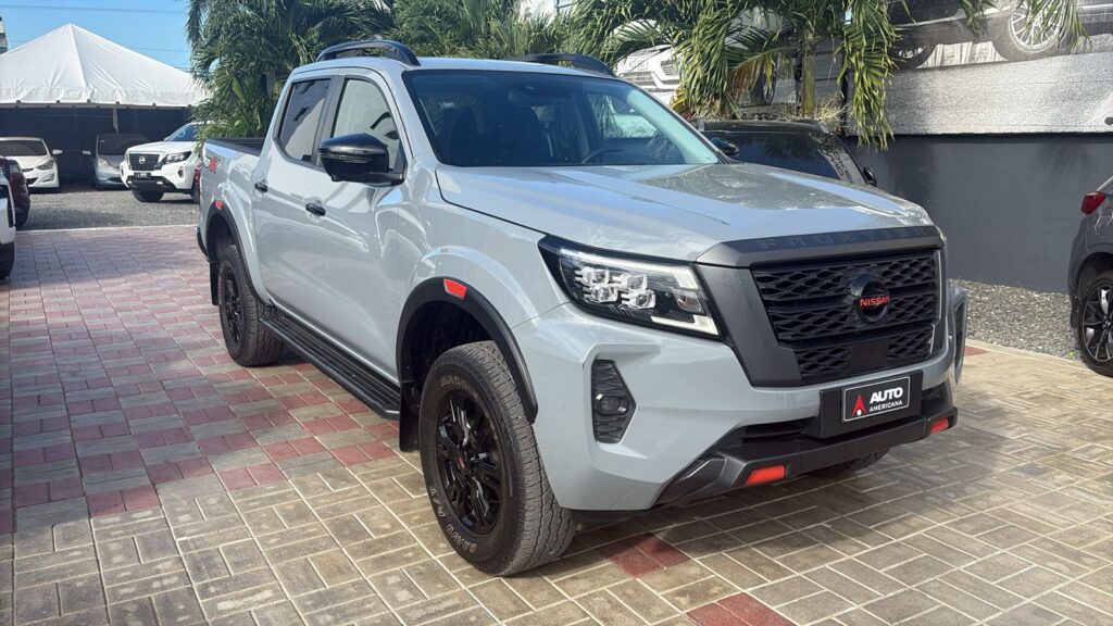 Nissan Frontier PRO-4X 2023