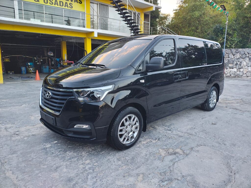Hyundai Grand Starex 2020