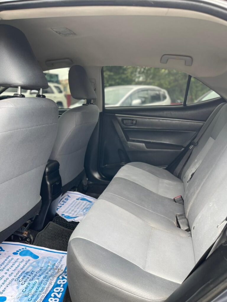 Toyota Corolla LE 2016