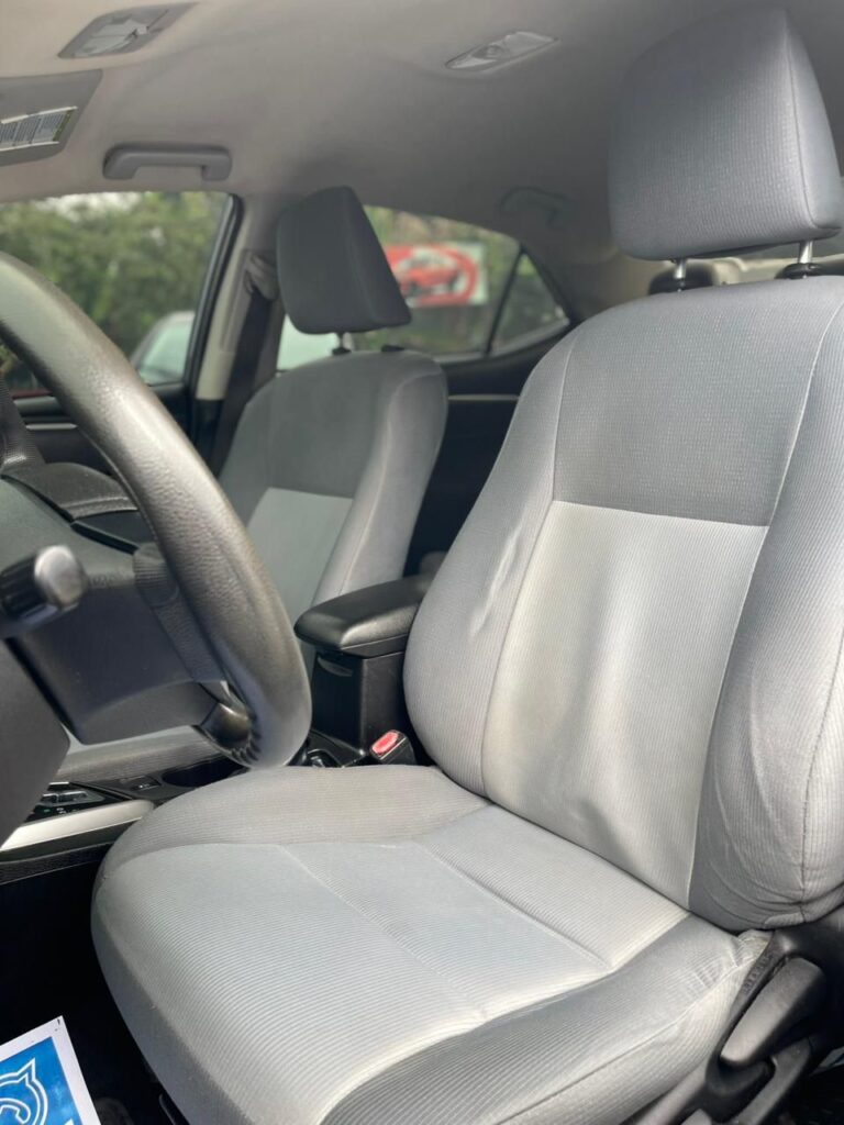 Toyota Corolla LE 2016