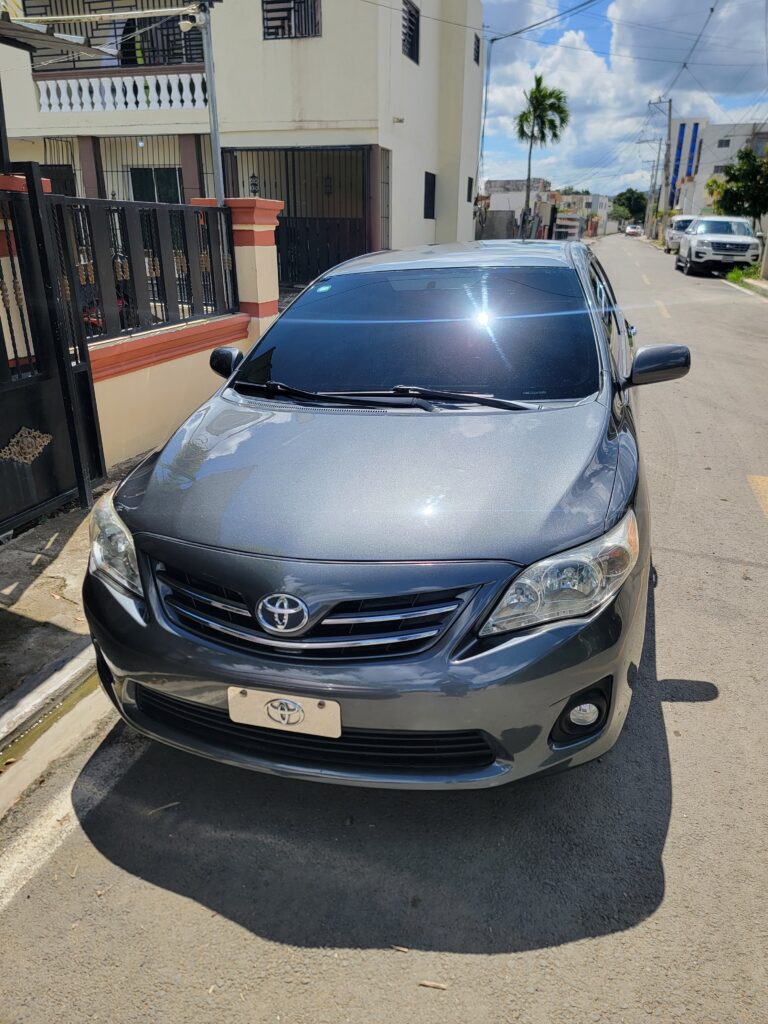 Toyota Corolla LE 2013