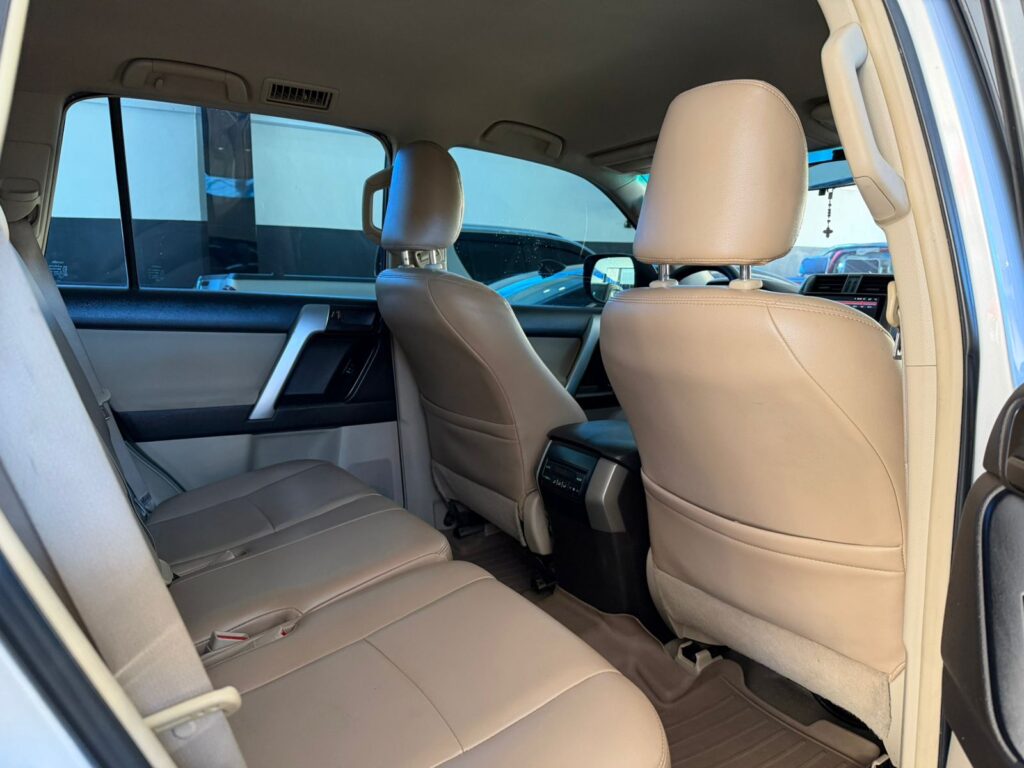 Toyota Land Cruiser Prado TXL 2012