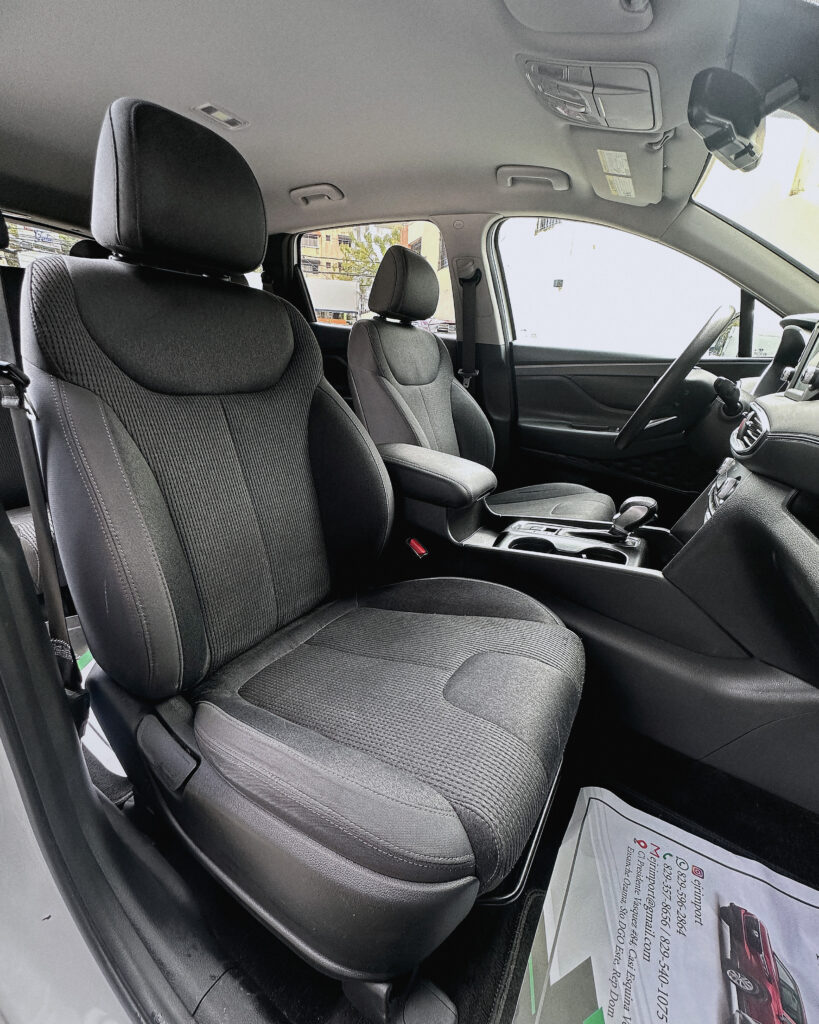 Hyundai Santa Fe SEL 2020