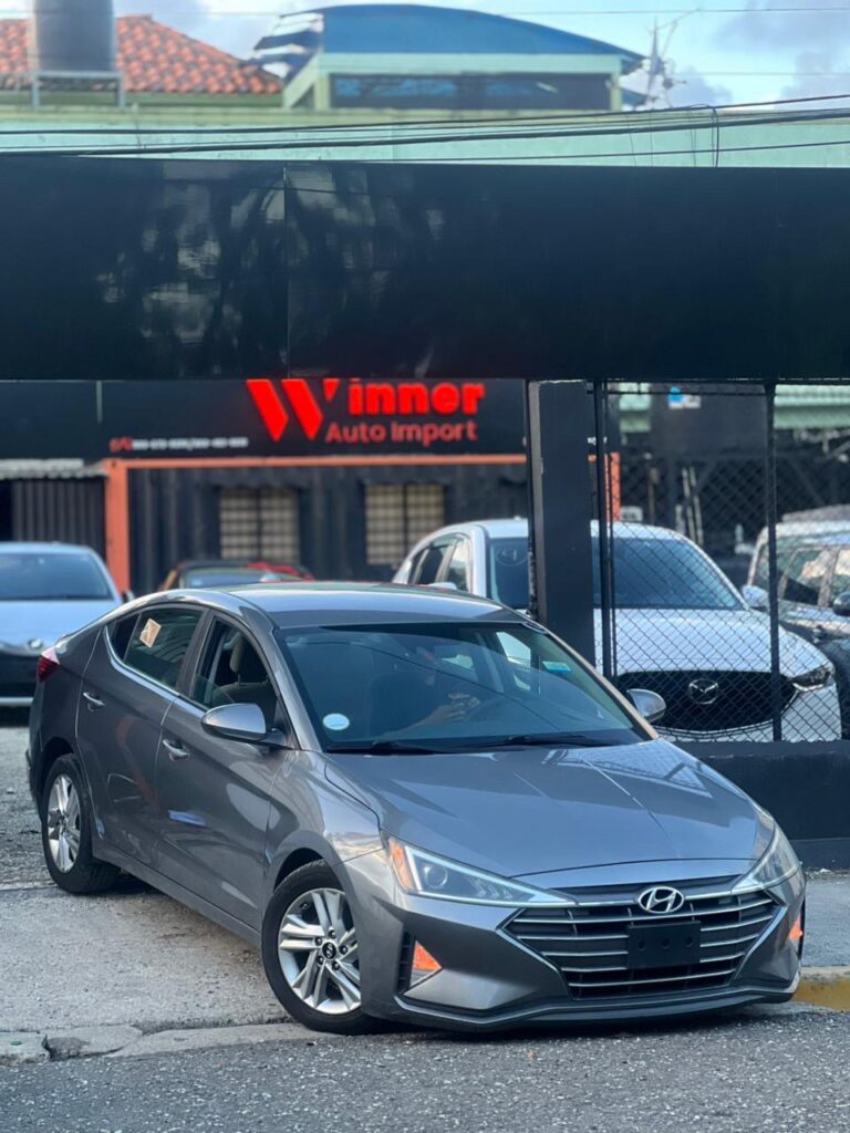 Hyundai Elantra SEL 2020