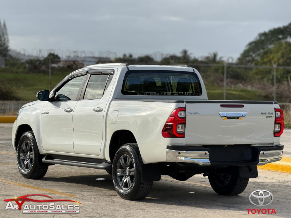 Toyota Hilux Limited 2022