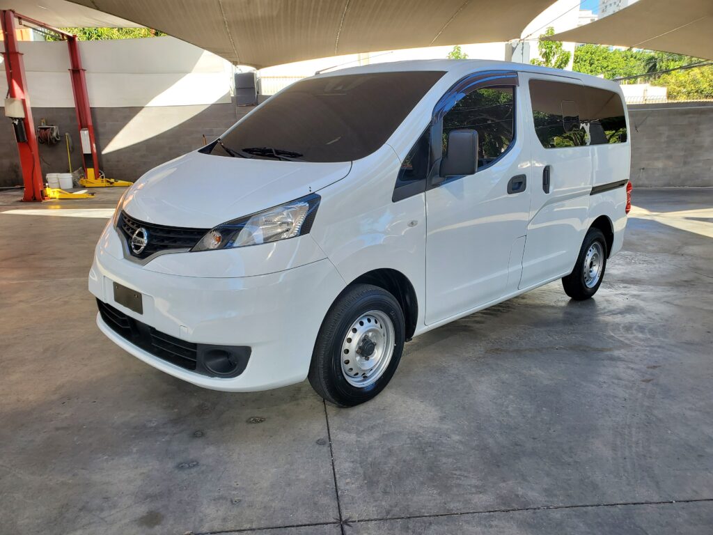 Nissan NV200 2021