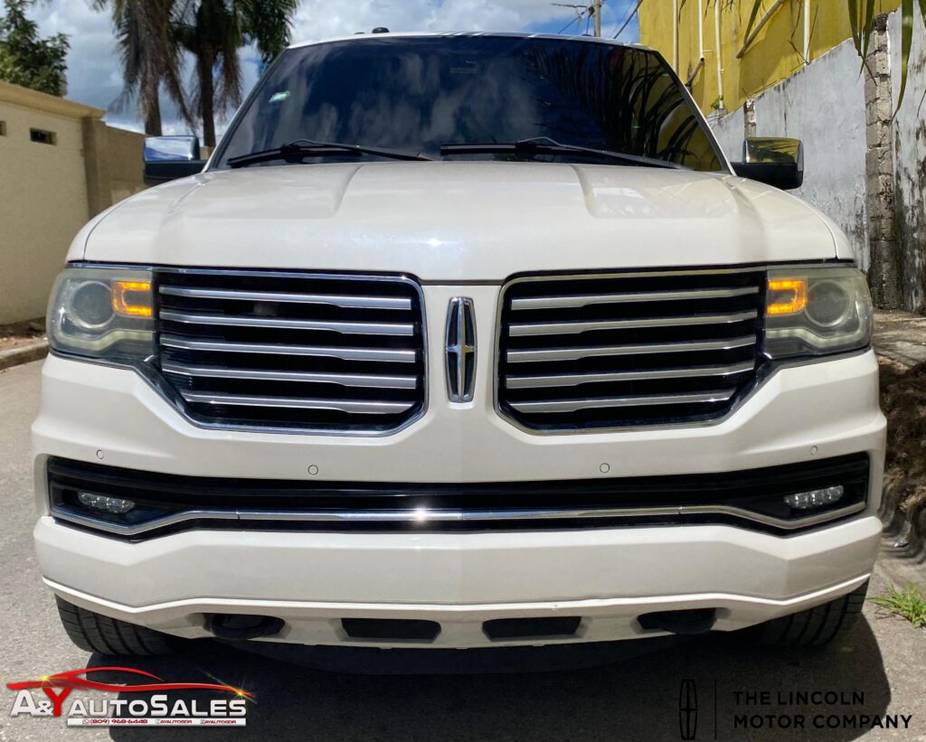 LincoIn Navigator 2017