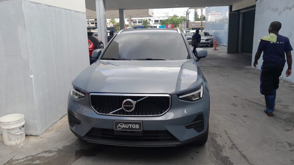 Volvo XC40 2023