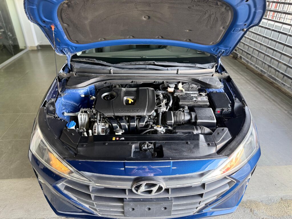 Hyundai Elantra SEL 2020