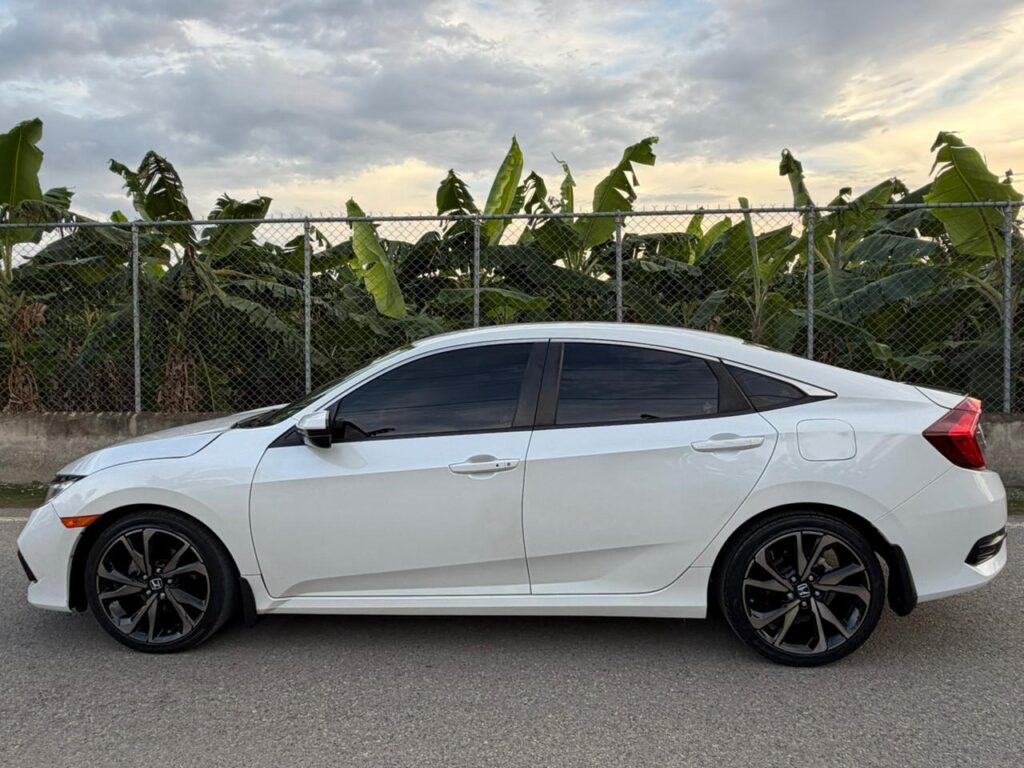 Honda Civic Sport 2021