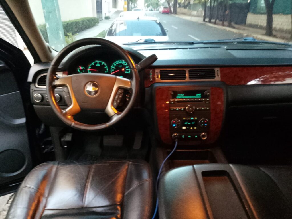 Chevrolet Tahoe LTZ 2011