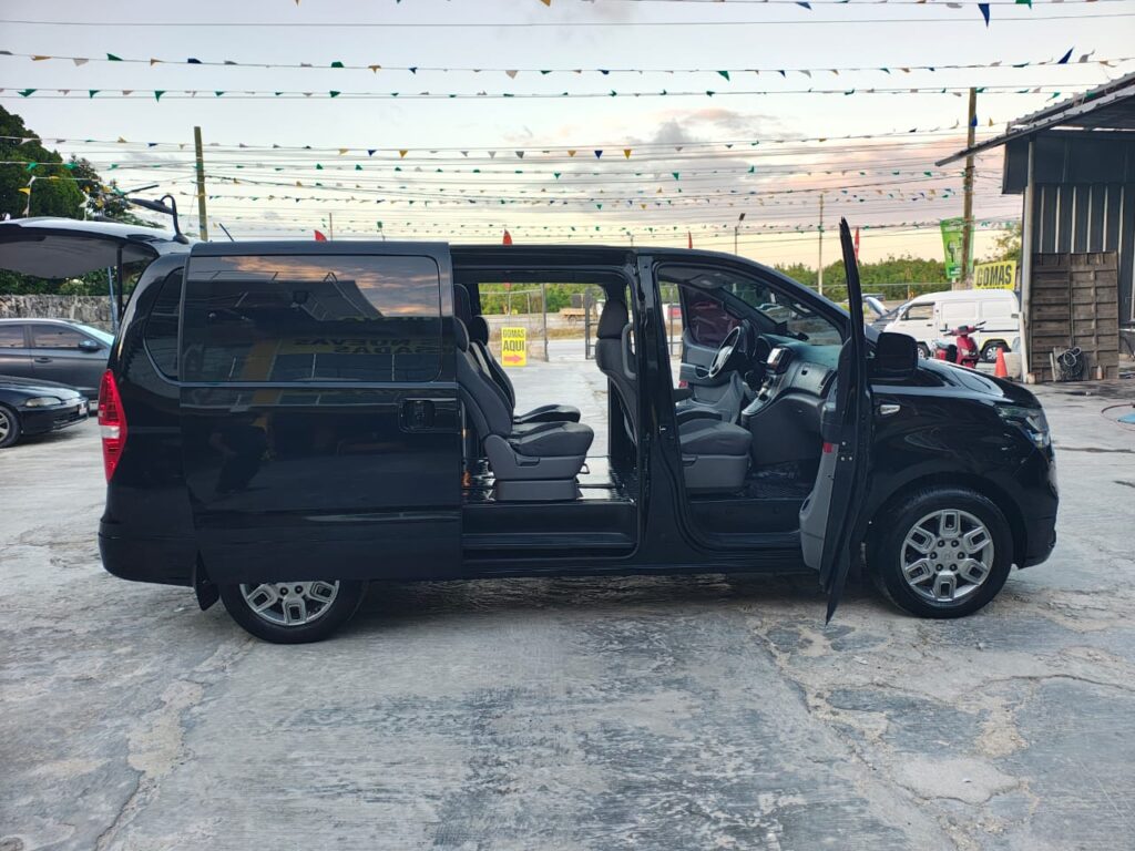 Hyundai Grand Starex 2020