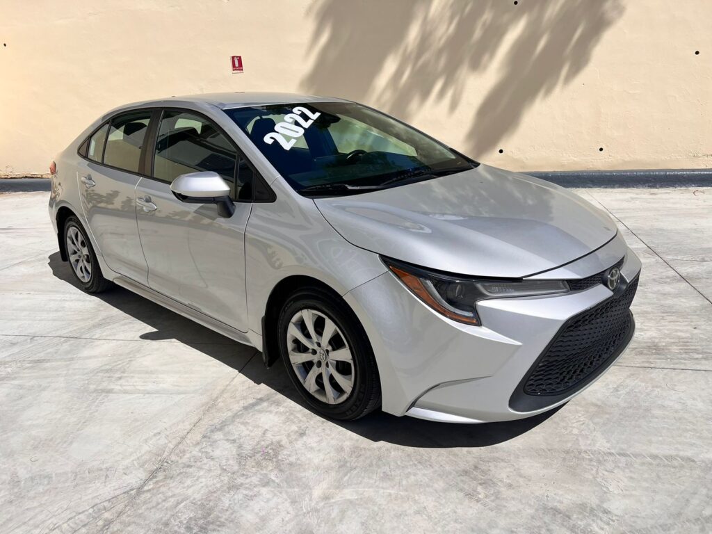 Toyota Corolla LE 2022