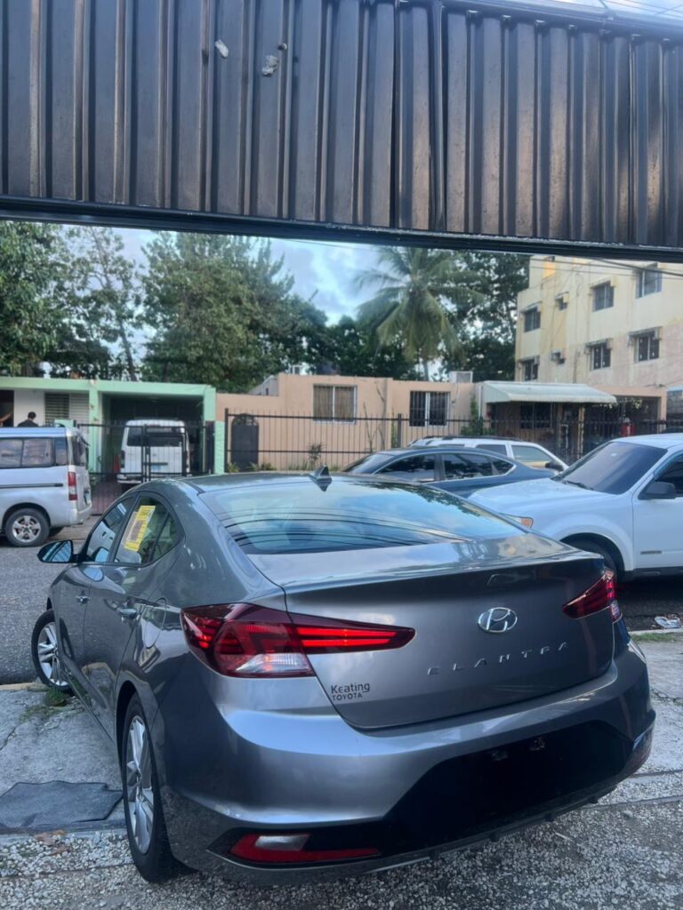 Hyundai Elantra SEL 2020