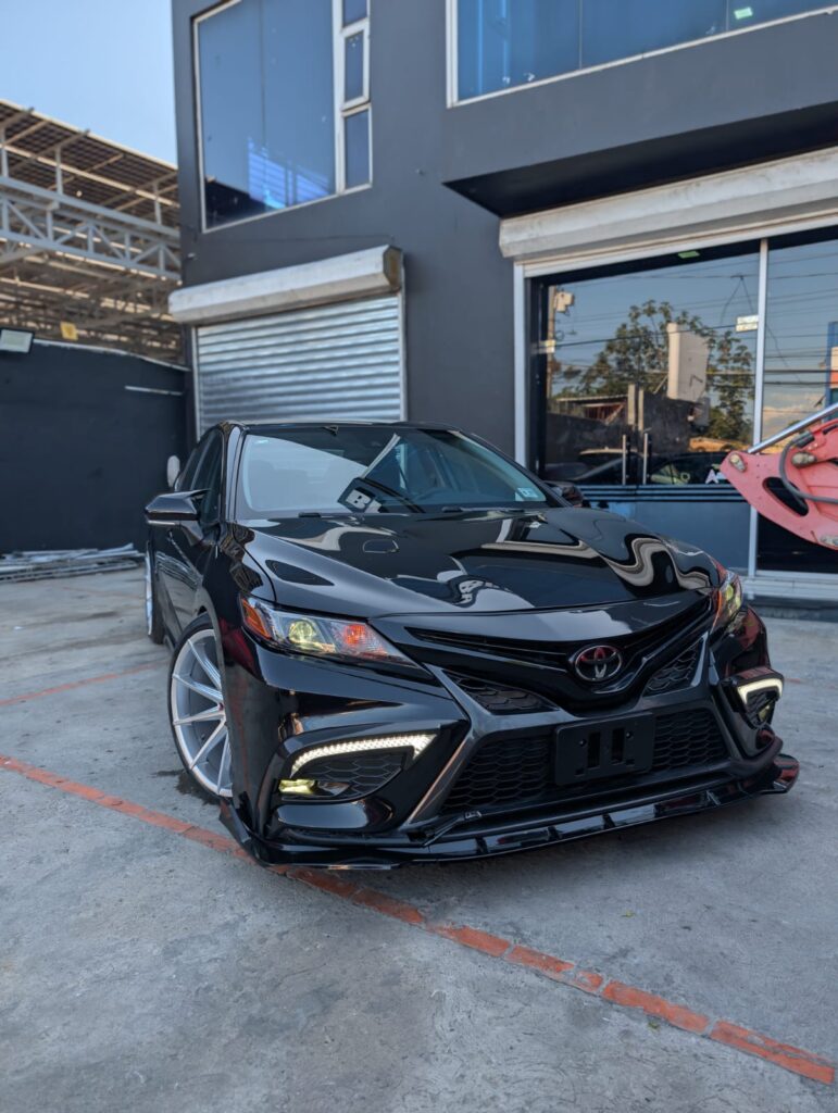 Toyota Camry SE 2022