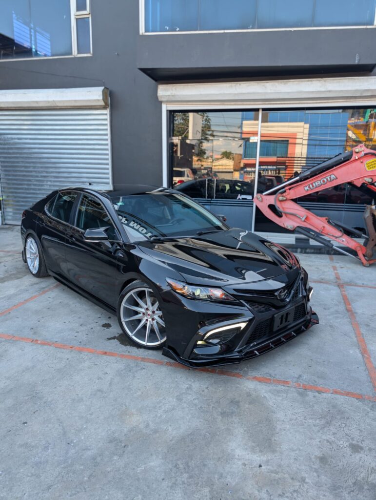 Toyota Camry SE 2022