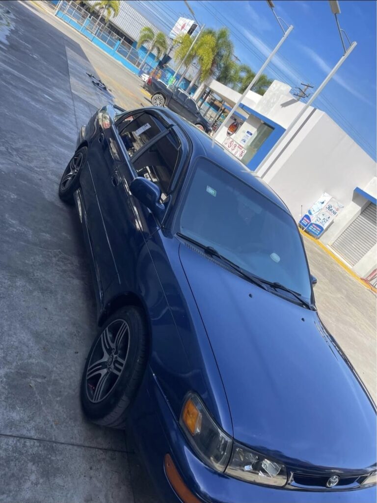 Toyota Corolla DX 1996