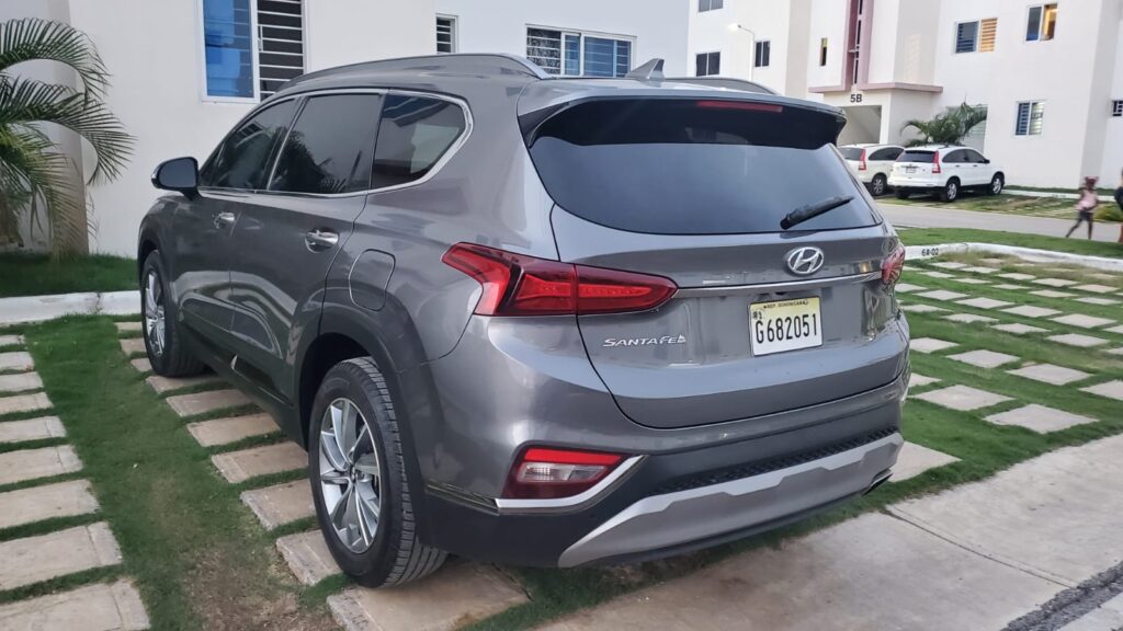 Hyundai Santa Fe SEL 2020