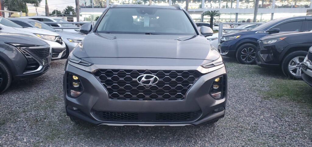 Hyundai Santa Fe SEL 2020