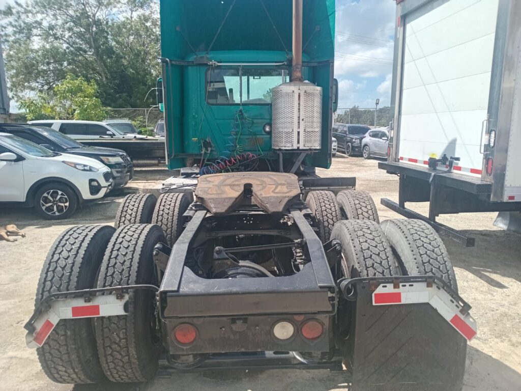 Mack Vision (CXU613) 2016