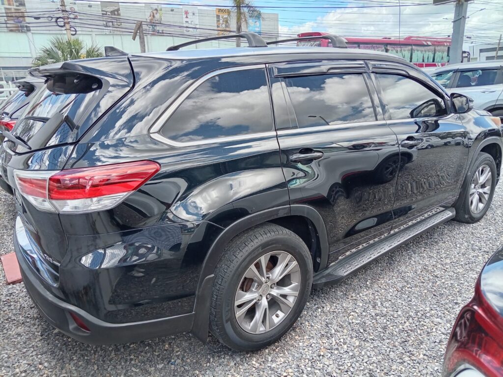 Toyota Highlander XLE 2015
